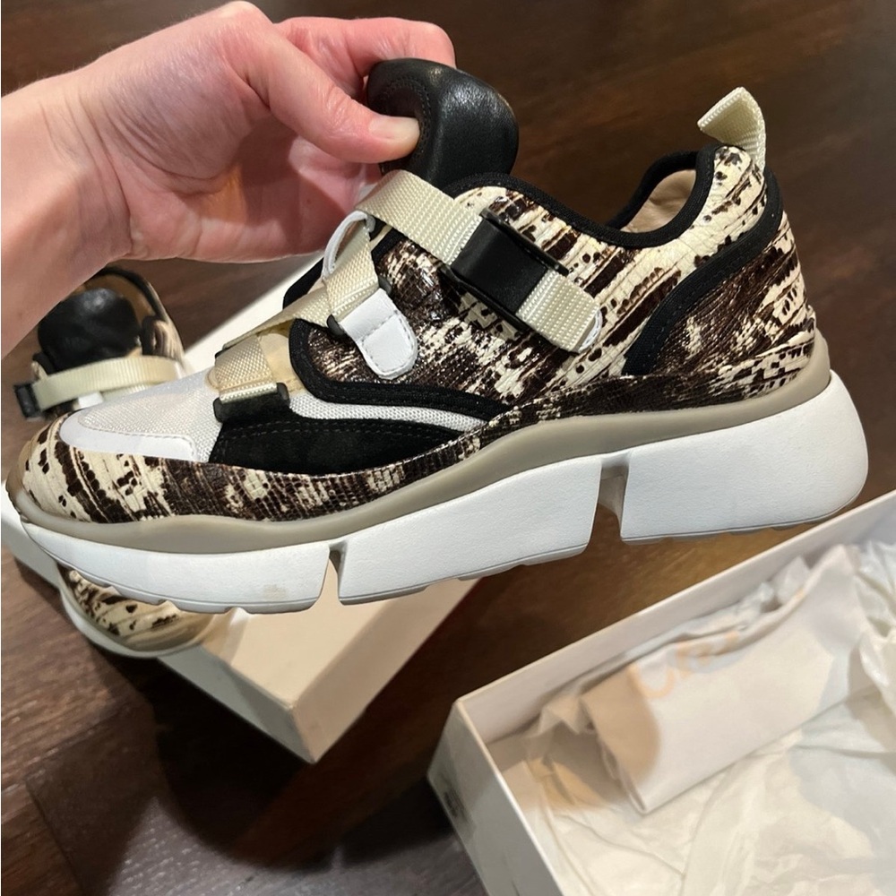 Chloe Sneakers